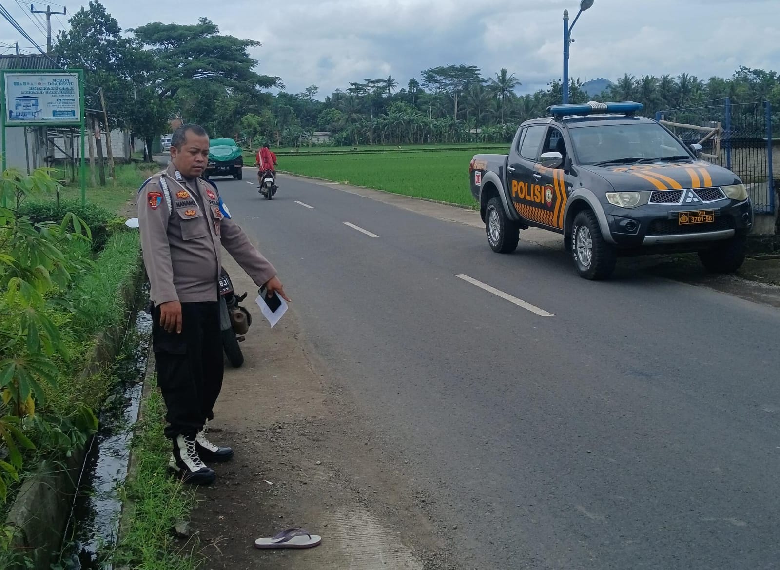 Polsek Pamarican Gerak Cepat Tangani Kecelakaan Lalu Lintas di Jalan Raya Pamarican–Banjar, Wujud Respons Cepat Polri dalam Penanganan Keamanan dan Keselamatan Masyarakat