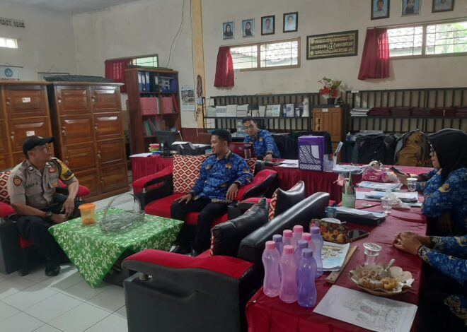 Perkuat Sinergitas, Polsek Cikoneng Polres Ciamis Datangi SD Negeri 3 Gunungcupu