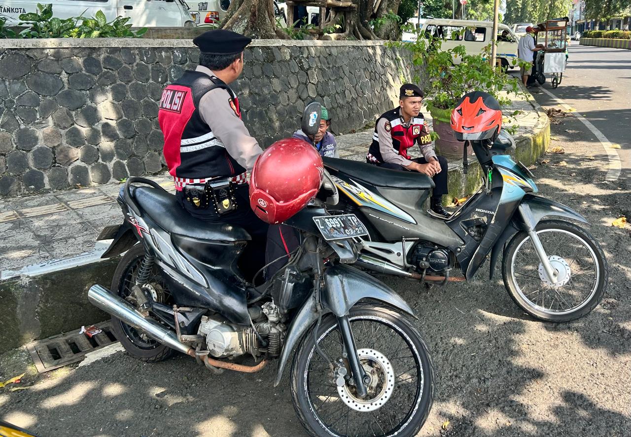 Perkuat Keamanan Wilayah, Sat Samapta Polres Ciamis Gelar Patroli Dialogis di Kawasan Terminal
