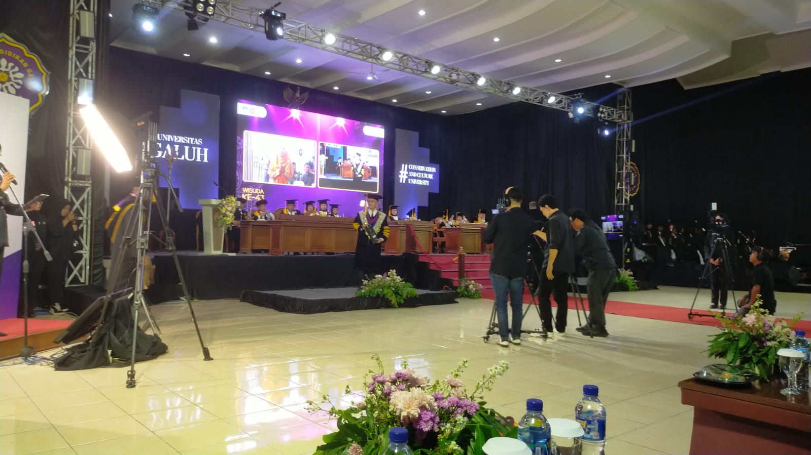 Polres Ciamis Lakukan Pengamanan Wisuda ke-43 Universitas Galuh, Pastikan Kegiatan Berjalan Aman dan Kondusif