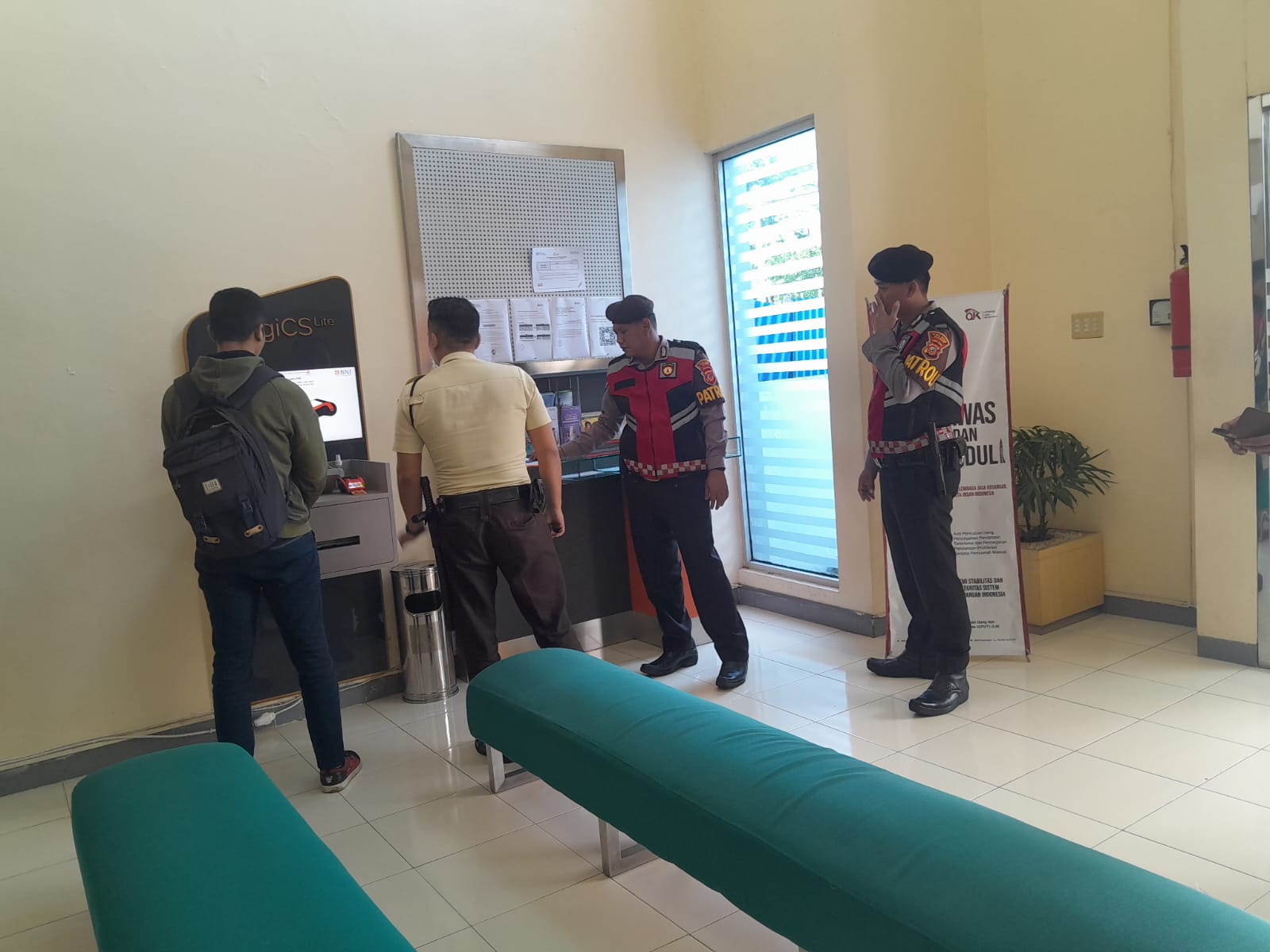 Polres Ciamis Tingkatkan Keamanan Lewat Patroli Dialogis di Area Perbankan