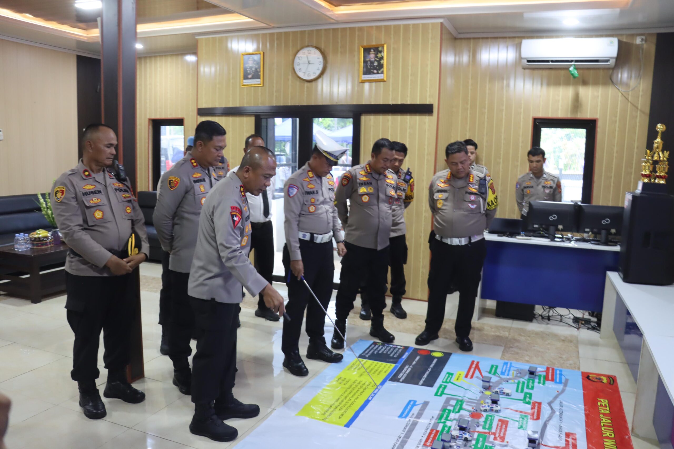 Kapolda Jabar Melaksanakan Kunjungan Kerja dan Tinjau Kesiapan Jalur Operasi Lilin Lodaya 2025 di Polres Ciamis