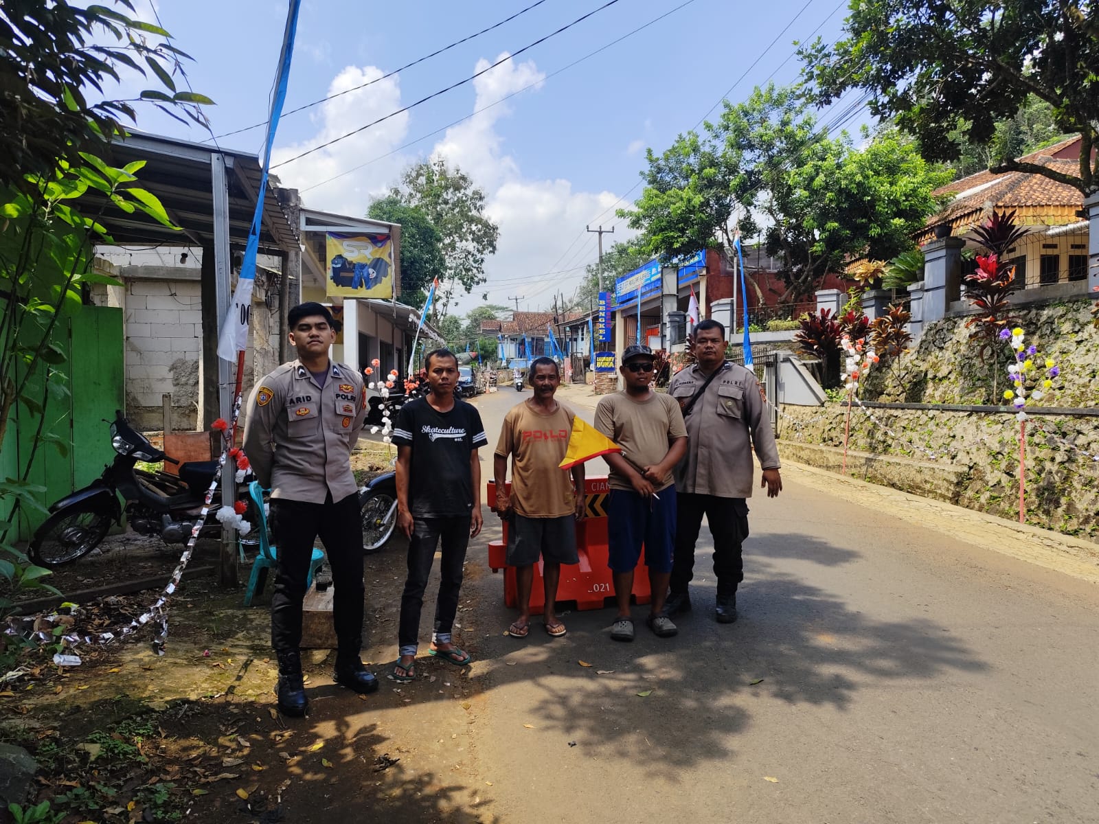 Cipkon Kamtibmas, Polsek Rajadesa Polres Ciamis Patroli Dialogis Hingga ke Pemukiman Warga