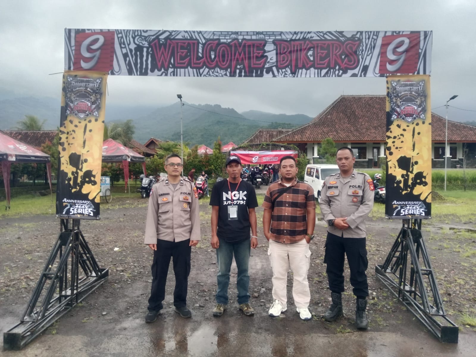 Jalin Kemitraan dengan Komunitas, Polsek Cihaurbeuti Hadiri Anniversary Club Motor Nusantara Max Series