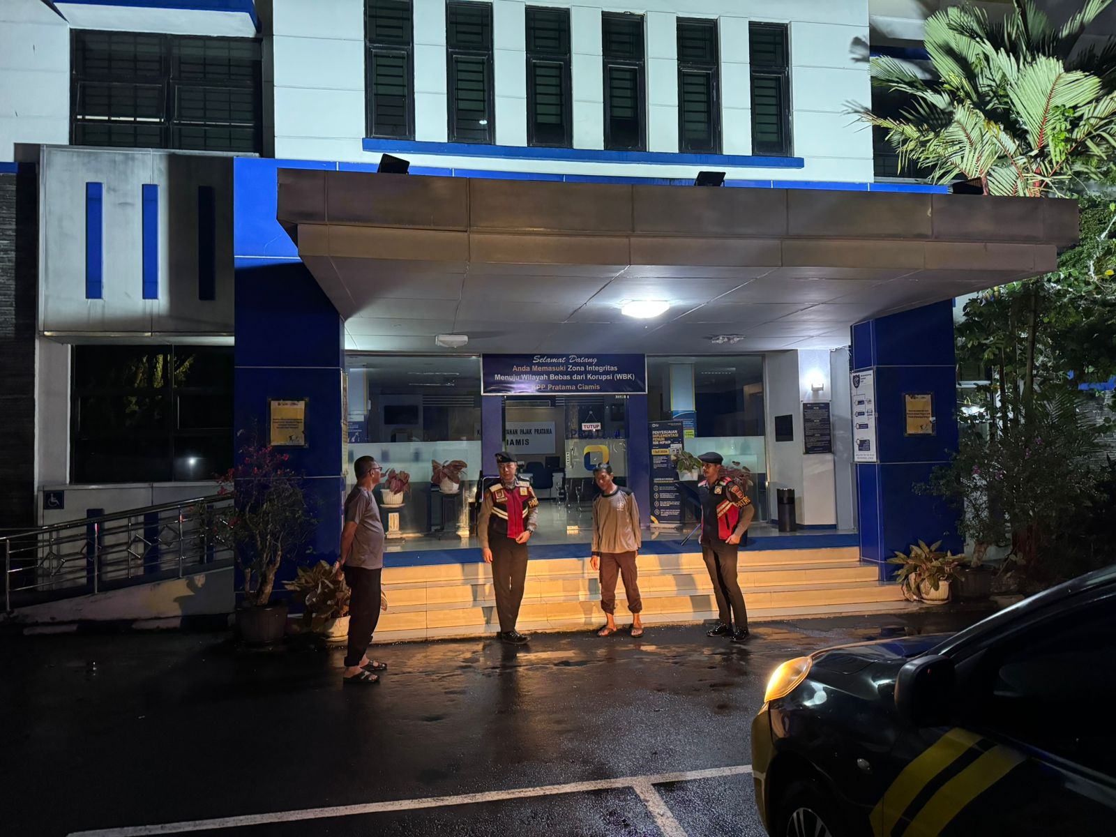 Cipkon Bahaya Kriminalitas, Sat Samapta Polres Ciamis Patroli Kamtibmas ke Kantor Pajak Ciamis