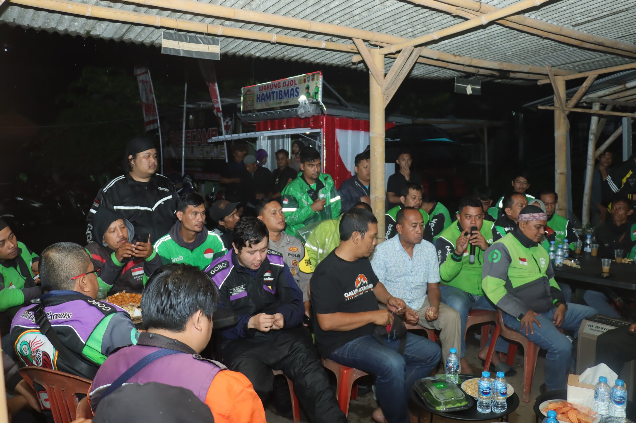 Kapolres Ciamis Gelar Ngobras Bersama Komunitas Ojol, Perkuat Sinergi Kamtibmas dan Ajak Masyarakat dalam Menjaga Keamanan