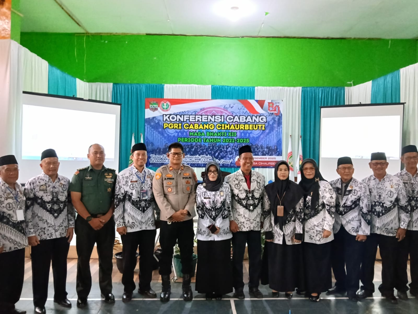 Hadiri Konfercab PGRI, Polsek Cihaurbeuti Polres Ciamis Sampaikan Himbauan Kamtibmas