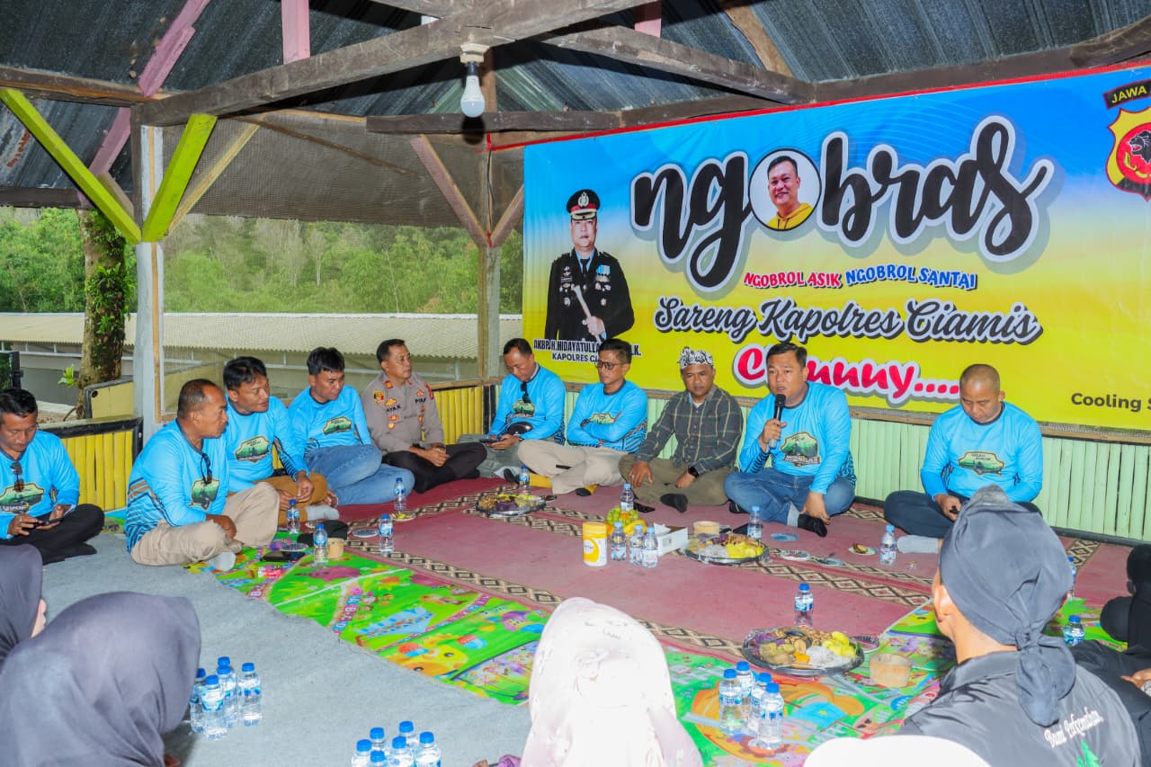 Kapolres Ciamis Gelar NGOBRAS Bersama Warga dan Tokoh Adat Ciomas, Perkuat Sinergi Kepolisian, Media, dan Masyarakat