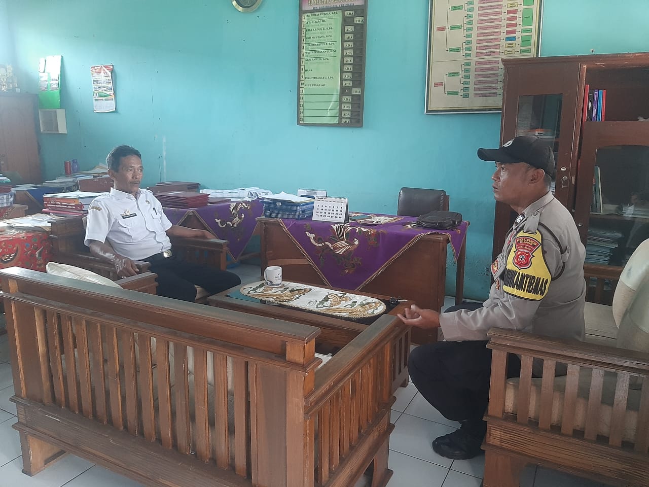 Perkuat Sinergitas, Polsek Cikoneng Polres Ciamis Datangi SD Negeri 4 Gunungcupu