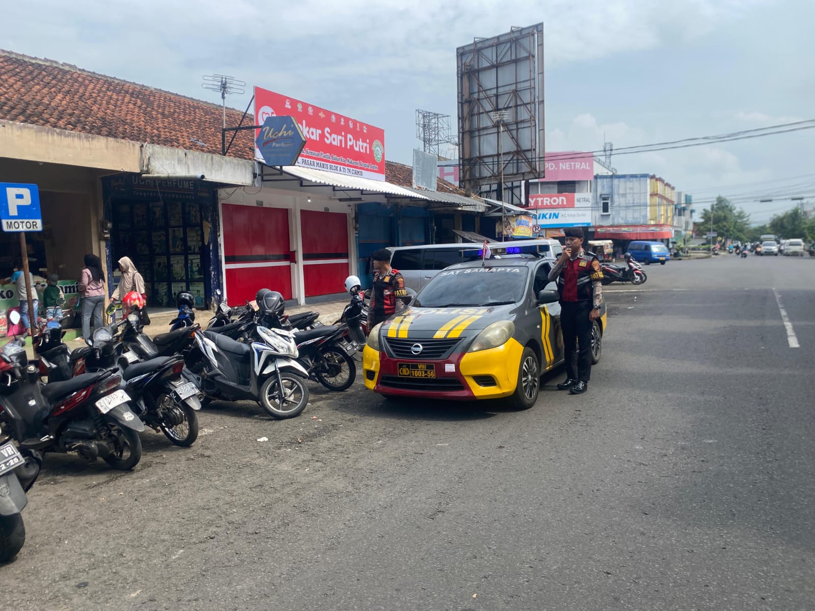 Polres Ciamis Laksanakan Patroli Himbauan Kamtibmas di Area Pasar, Hadirkan Rasa Aman dan Perkuat Kedekatan dengan Masyarakat