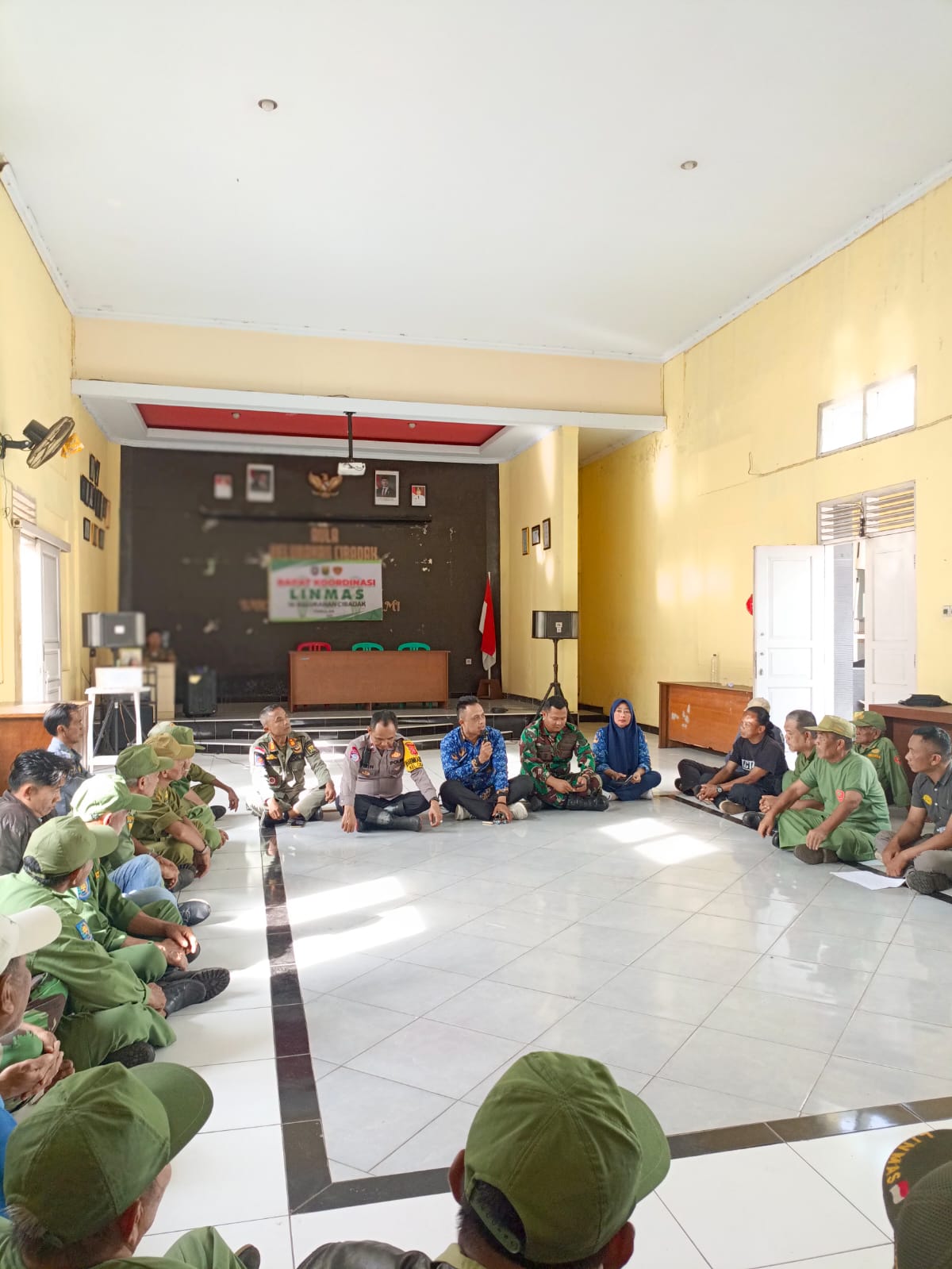 Kelurahan Cibadak Mengundang Kegiatan Tranbinmas untuk Meningkatkan Keamanan dan Ketertiban