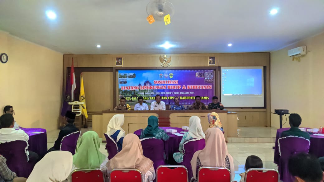 Polsek Cipaku Dukung Sosialisasi Lingkungan Hidup dan Kehutanan, Perkuat Kesadaran Masyarakat Desa Jalatrang