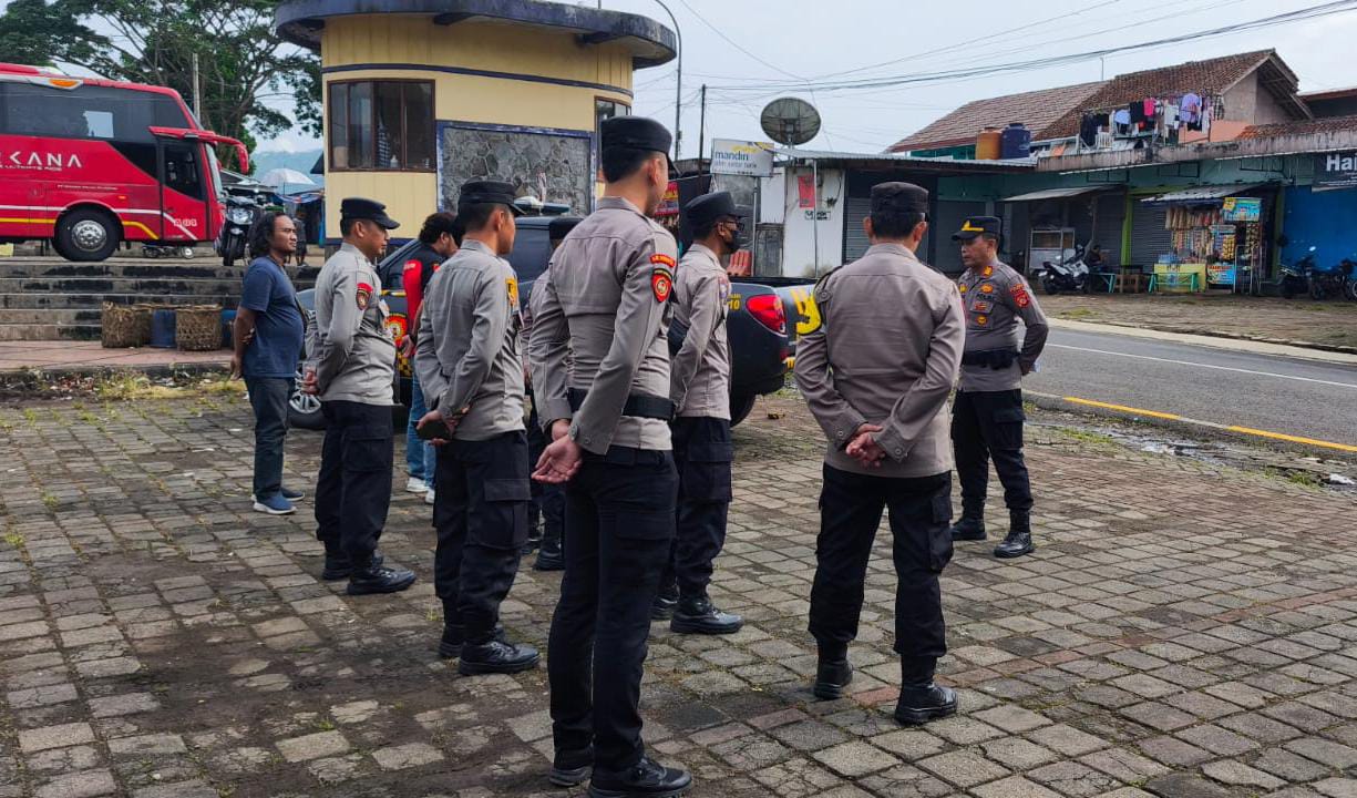 Polsek Panjalu Siagakan Personel Amankan Audiensi Komunitas Wisata Situ Lengkong, Wujud Pelayanan Polri kepada Masyarakat