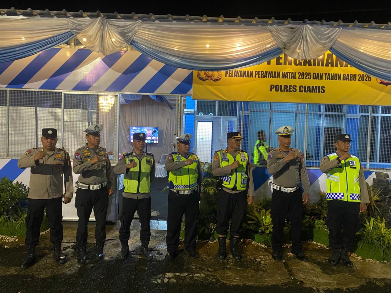 Cek Kesiapan Ops Lilin Lodaya 2025, Personel Pos Pam Sindangkasih Lakukan Apel Malam