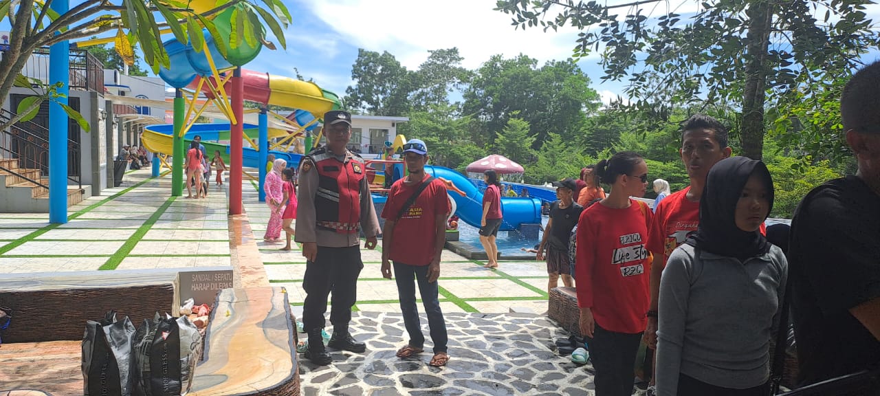 Ops Lilin Lodaya 2025, Polsek Cisaga Polres Ciamis Patroli dan Pengamanan di Area Wisata