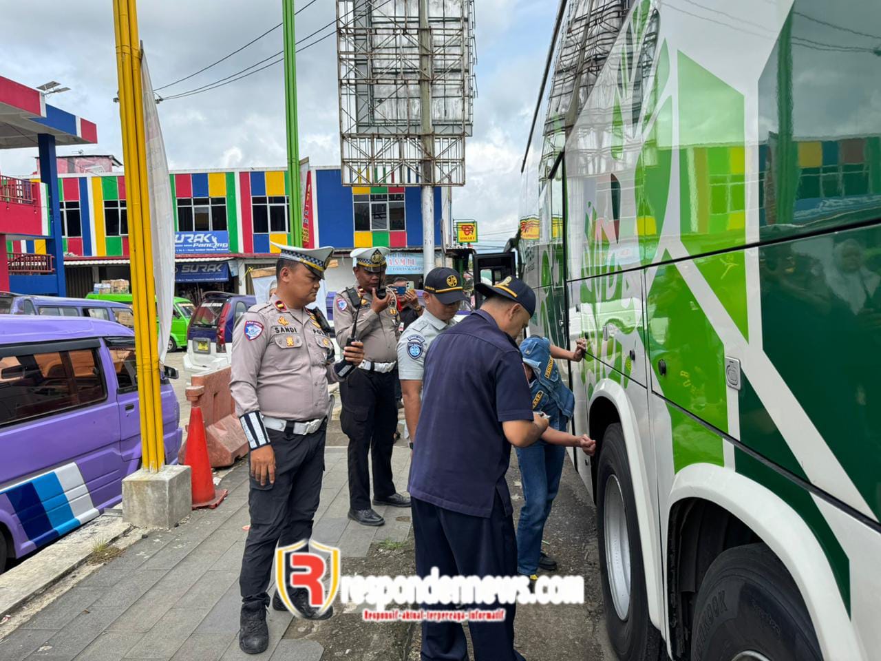 Operasi Lilin Lodaya 2025, Polres Sukabumi Gelar Ramp Check Bus di Terminal Cibadak