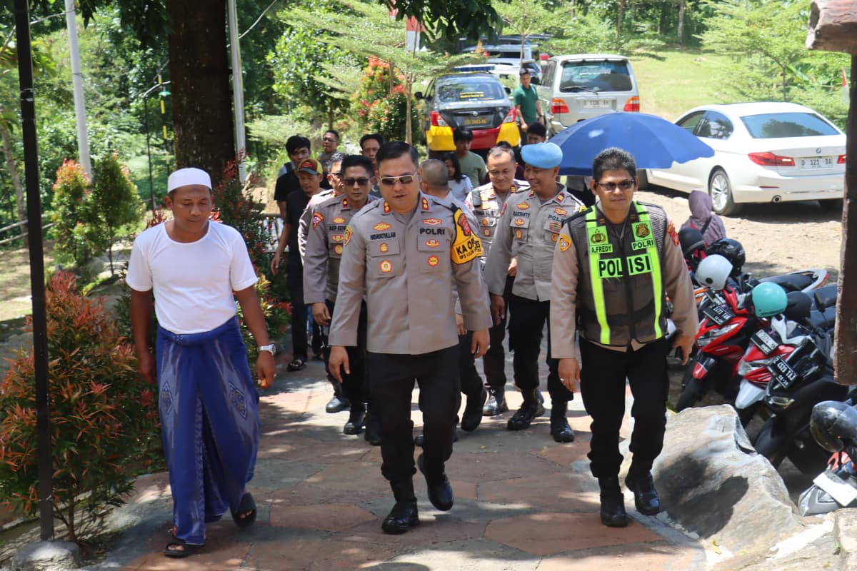 Kapolres Ciamis Turun Langsung Pantau Objek Wisata Bukit Sampalan Asri, Pastikan Keamanan Berwisata dan Kenyamanan Wisatawan
