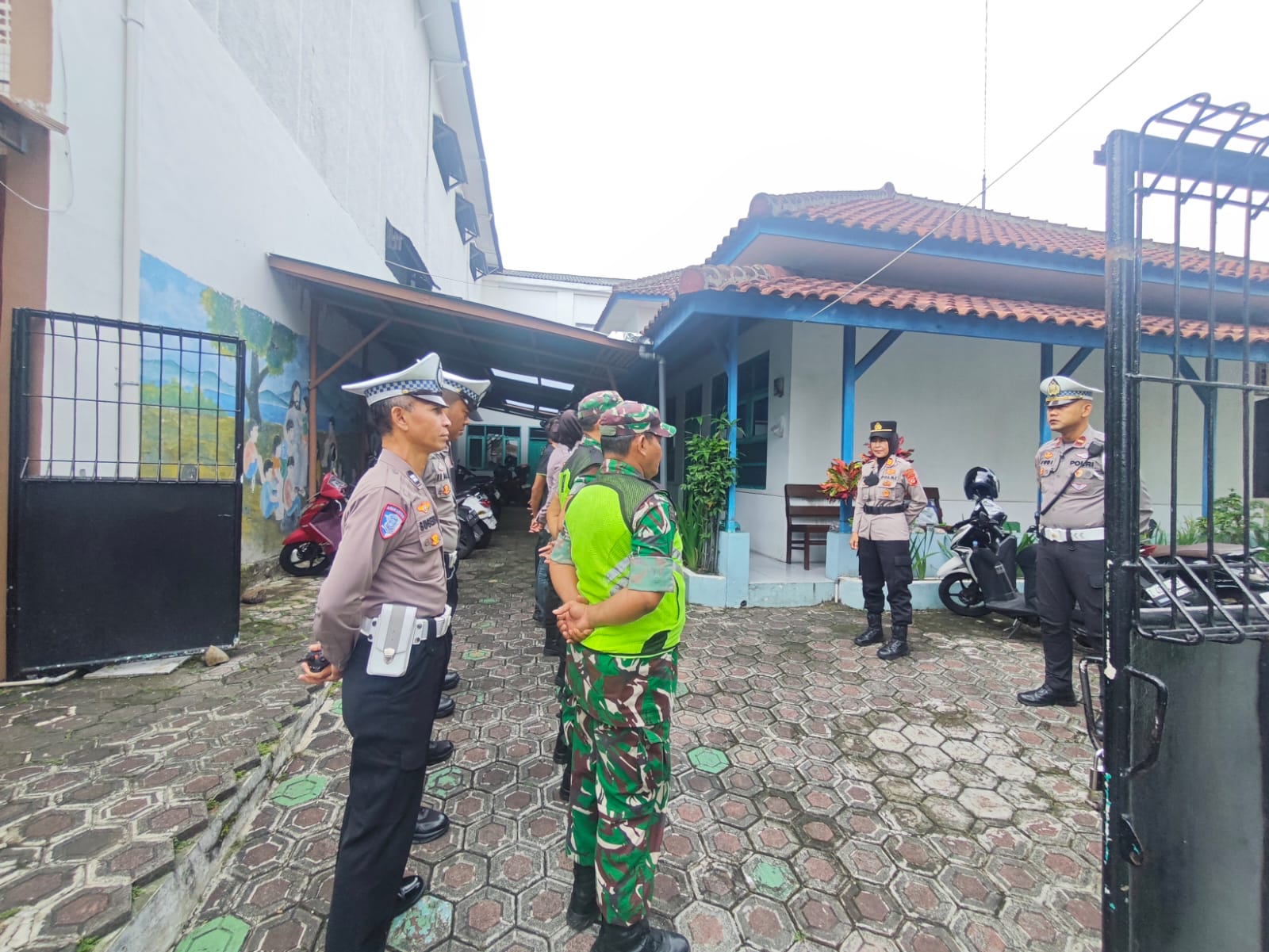 Polres Ciamis Pastikan Keamanan Ibadat Umat Kristiani di GKI Ciamis, Wujud Nyata Pelayanan dan Perlindungan Masyarakat