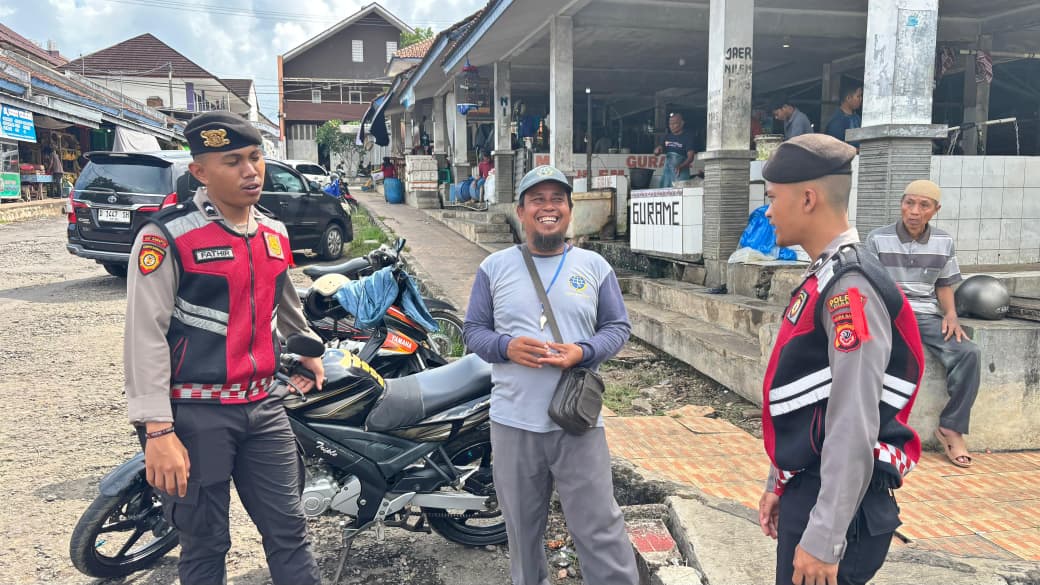 Cipkon Kamtibmas, Satgas Preventif Polres Ciamis Datangi Juru Parkir Pasar Manis Ciamis