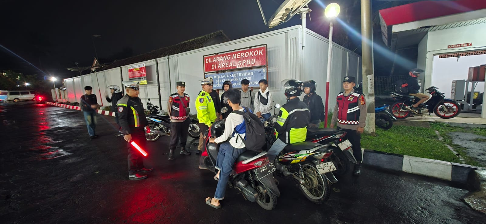 Polres Ciamis Patroli KRYD Blue Light di Wilayah Hukum Polsek Cihaurbeuti Saat Malam