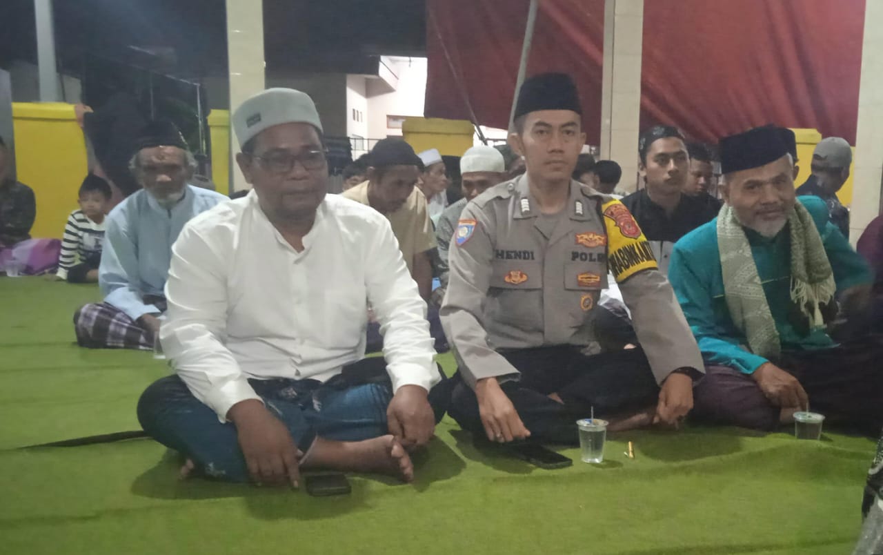 Polsek Cikoneng Polres Ciamis Ikuti Kegiatan Peringatan Isra Mi’raj di Mushola Al – Hidayah Blok LA