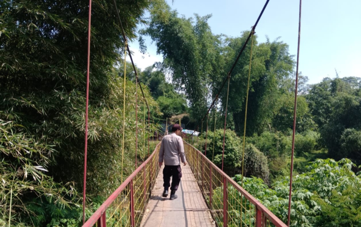 Polisi Lakukan Pencarian Korban Hanyut di Sungai Cimanuk