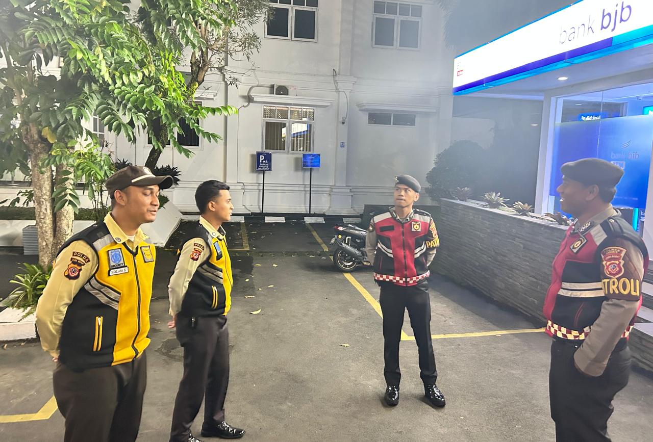 Sat Samapta Polres Ciamis Patroli ke Obvit di Jam Rawan, Kantor Perbankan Jadi Sasaran