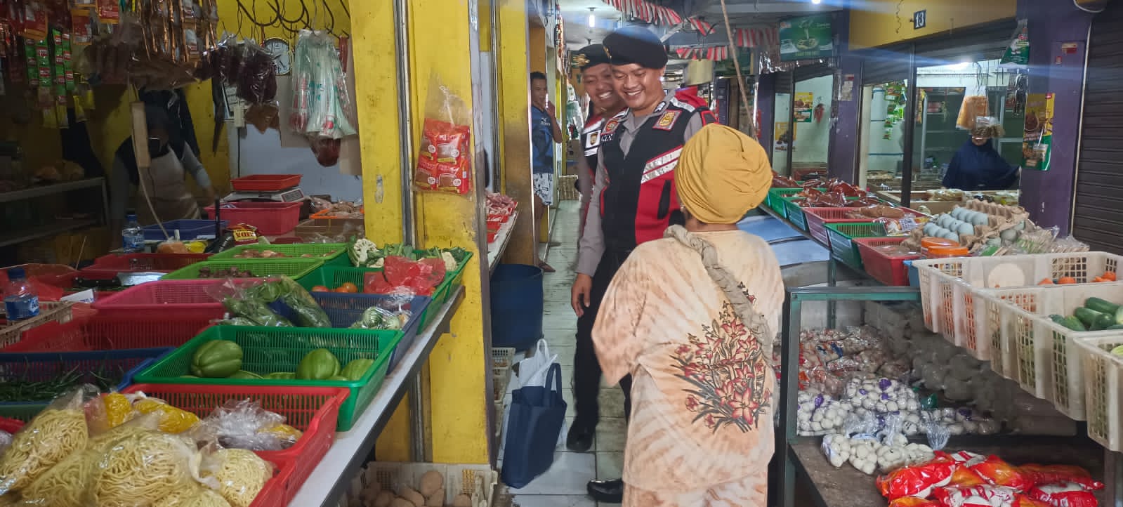 Polsek Cijeungjing Perkuat Kedekatan dengan Warga Melalui Sambang Kamtibmas, Wujud Peran Polri Jaga Kondusivitas Lingkungan