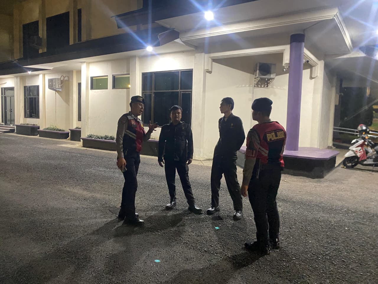 Sat Samapta Polres Ciamis Patroli Kamtibmas ke Obvit, Kantor Dewan Jadi Sasaran Anggota