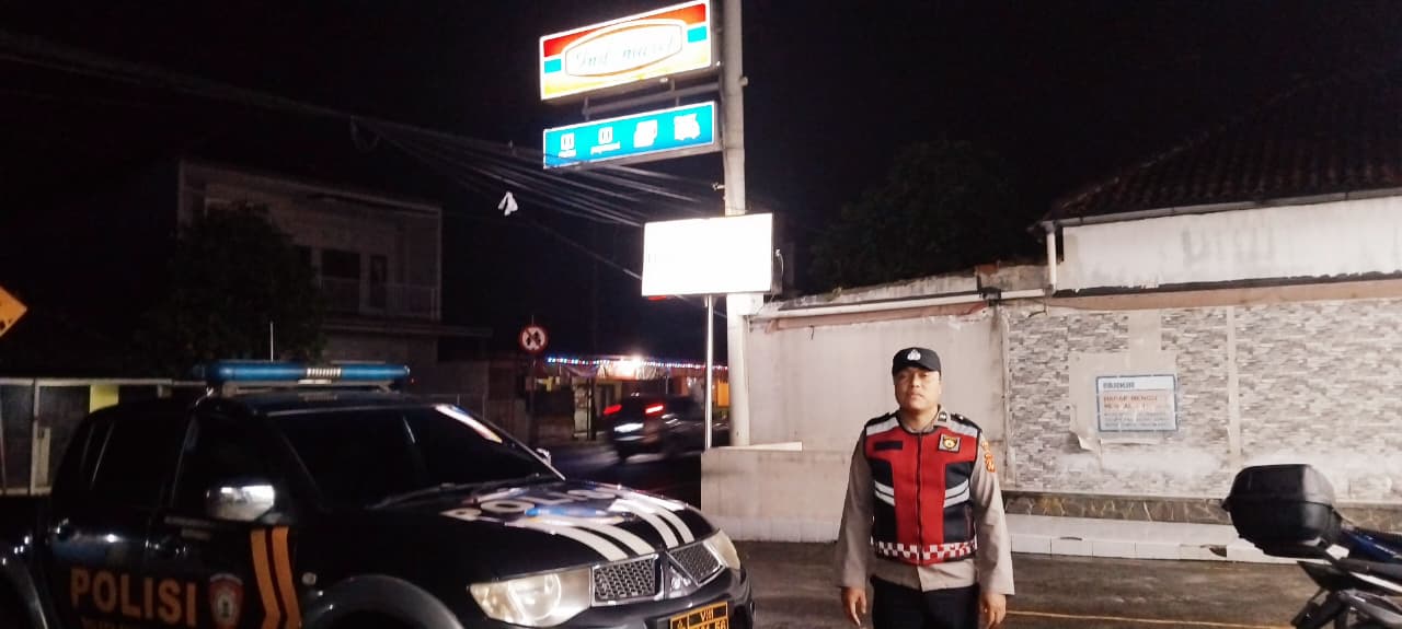 Polsek Cihaurbeuti Polres Ciamis Patroli Biru Antisipasi Gangguan Kamtinmas di Masyarakat