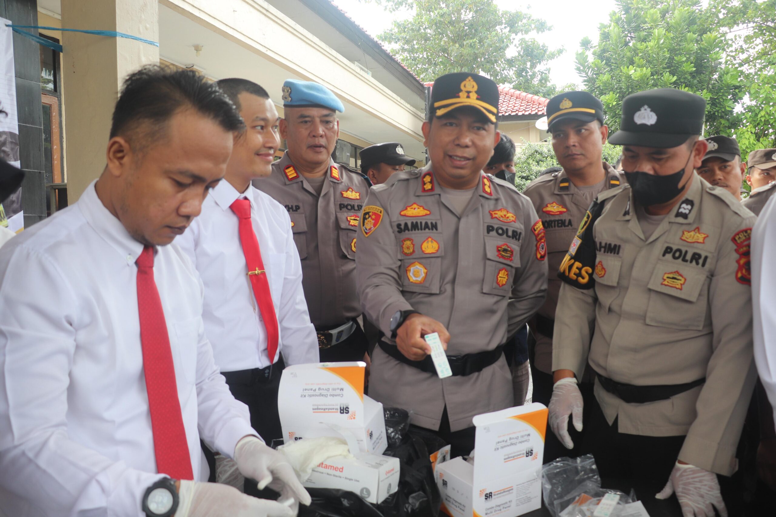 Kapolres Sukabumi Tegaskan Zero Narkoba Lewat Apel Pagi dan Tes Urine Personel