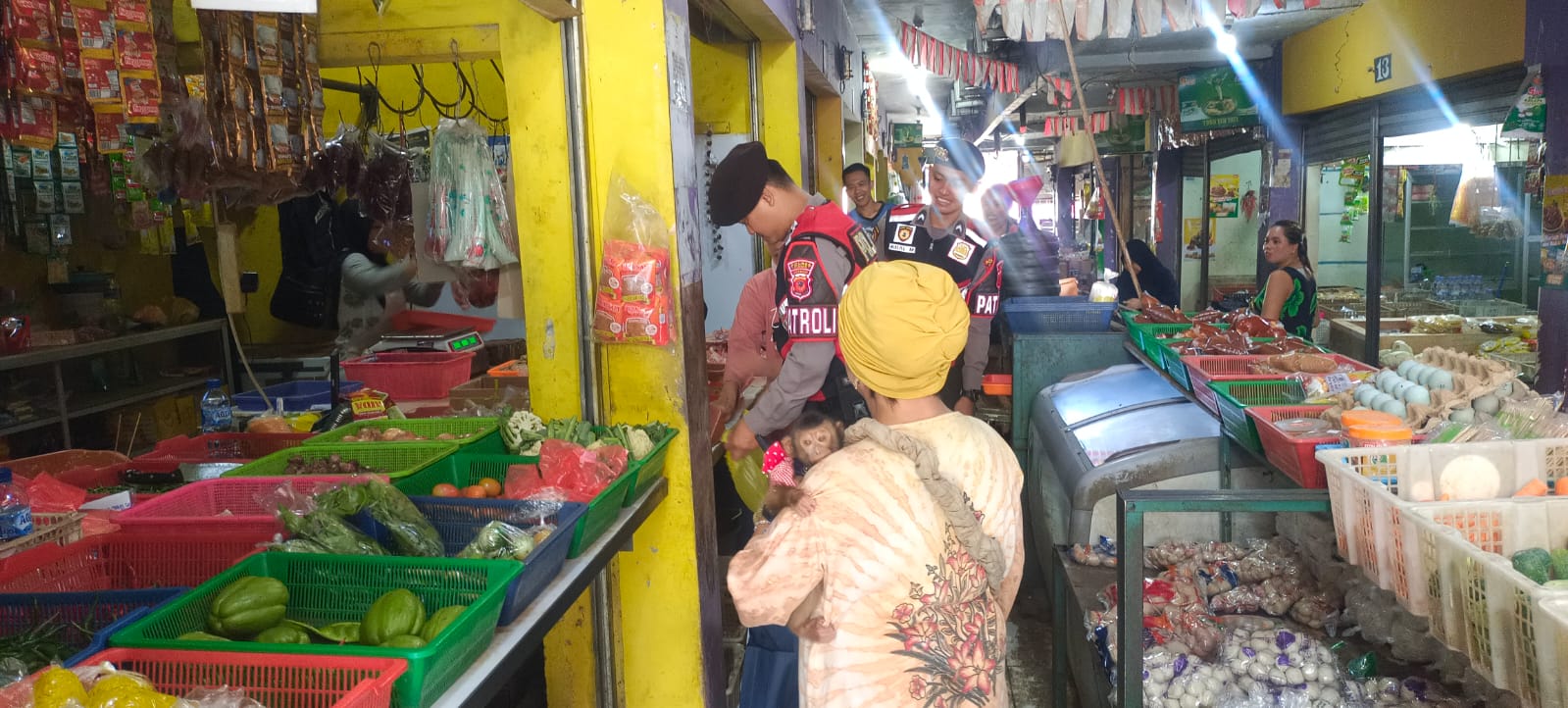 Jaga Stabilitas Harga di Pasaran Jelang Libur Panjang Akhir Pekan, Polres Ciamis Turun ke Pasar