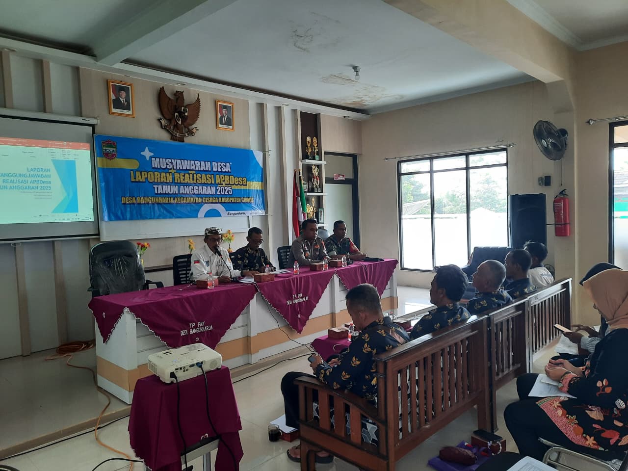 Polsek Cisaga Kawal Transparansi Desa, Peran Polri Dukung Akuntabilitas APBDesa Bangunharja