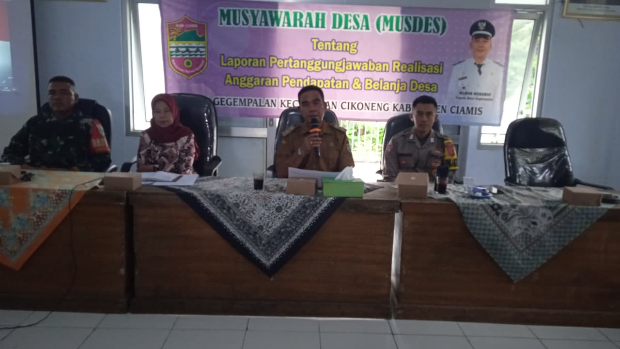Polsek Cikoneng Polres Ciamis Ikuti Musdes Realisasi Anggaran Tahun 2025 di Desa Gegempalan