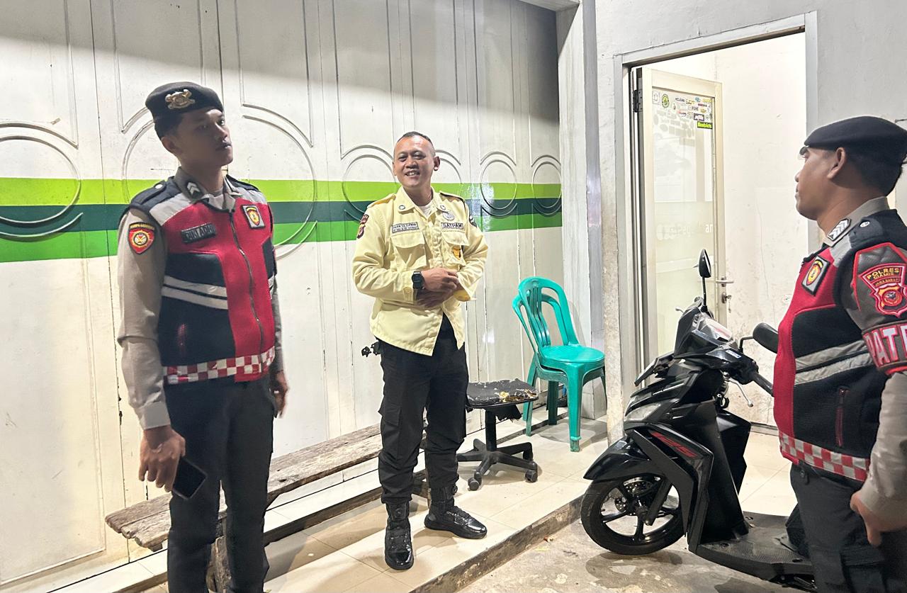 Sat Samapta Polres Ciamis Patroli ke Obvit di Jam Rawan, Kantor Pegadaian Syariah Jadi Sasaran
