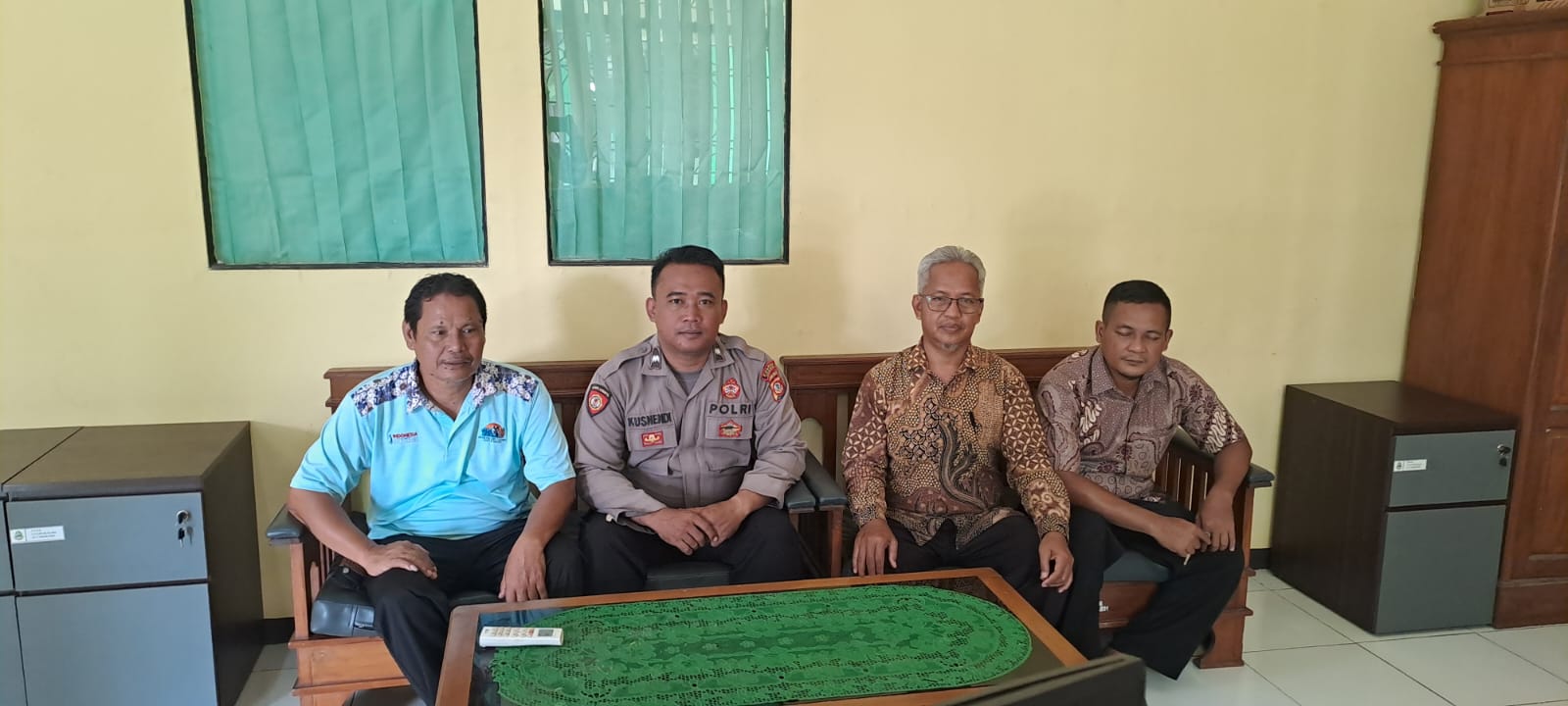 Polsek Cisaga Perkuat Pembinaan Pelajar Melalui Sambang dan Silaturahmi ke SMAN 1 Cisaga