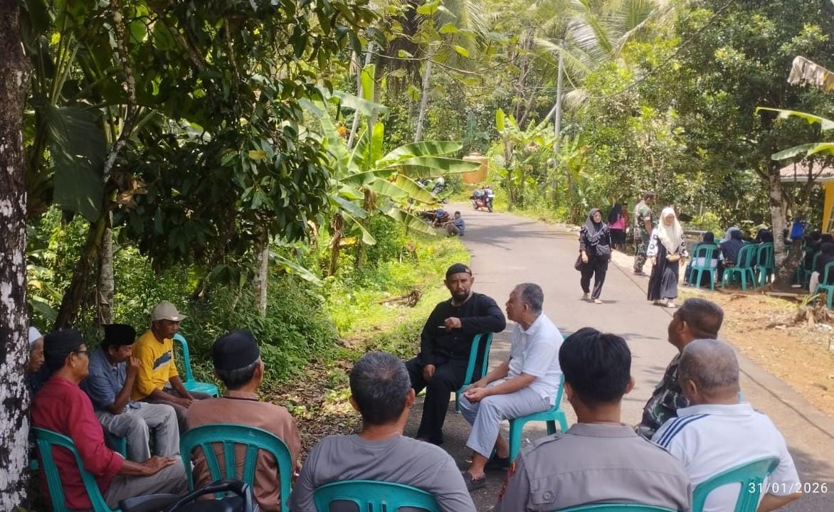 Polsek Ciamis Perkuat Kedekatan dengan Warga Melalui Giat Sambang Kamtibmas di Kelurahan Cigembor