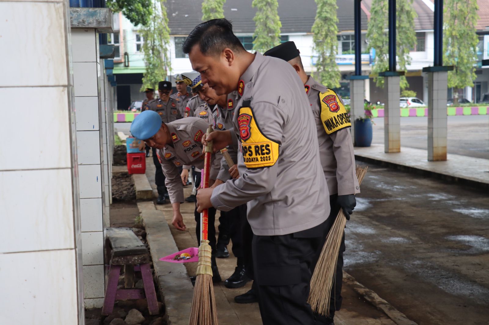 Polres Ciamis Dukung Aksi Nyata Kebersihan Daerah, Sinergi Lintas Sektor Jaga Lingkungan dan Kamtibmas