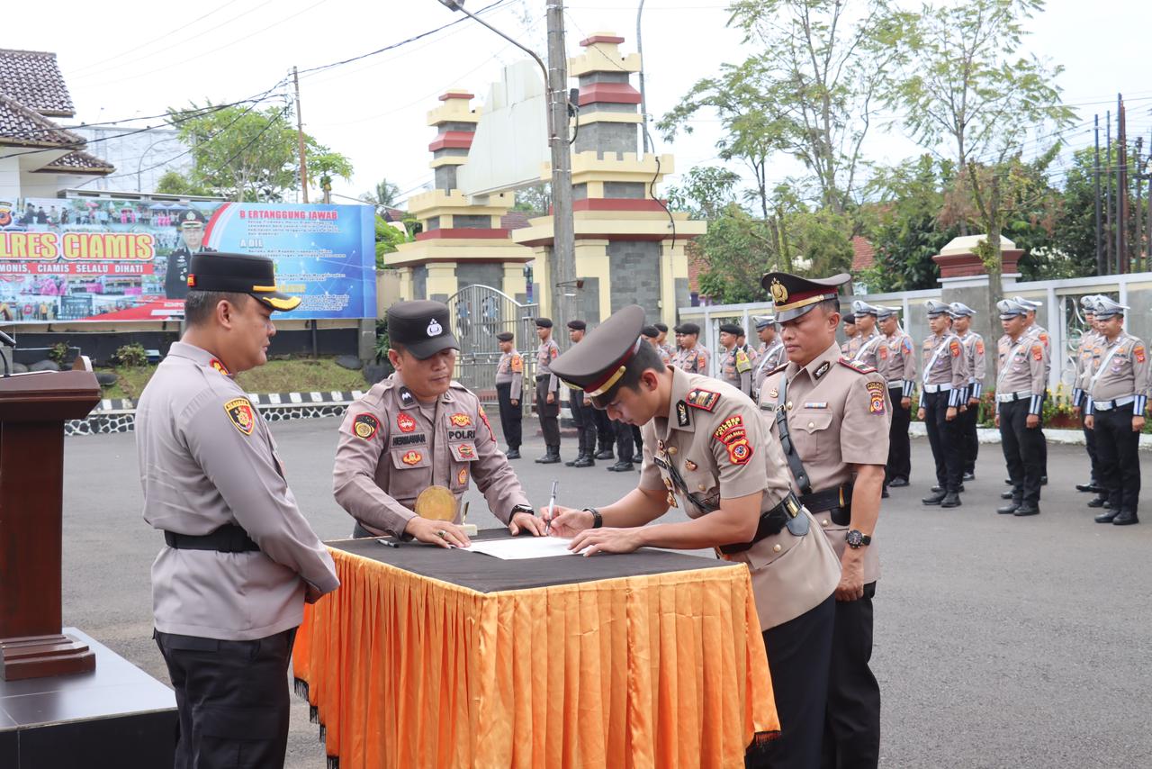 Kapolres Ciamis Pimpin Sertijab Kasat Lantas, Tegaskan Penguatan Profesionalisme dan Pelayanan Lalu Lintas