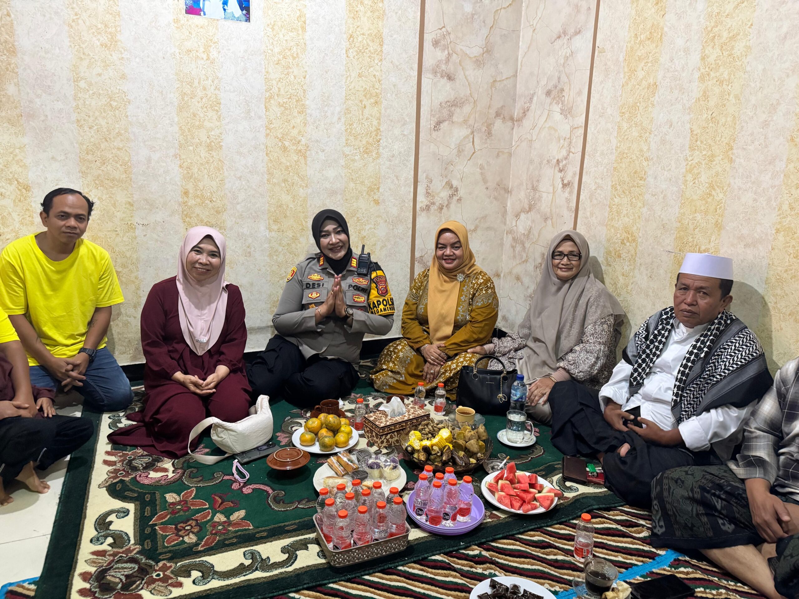 Kapolsek Megamendung Hadiri Santunan Anak Yatim Piatu, Tumbuhkan Kepedulian Bersama