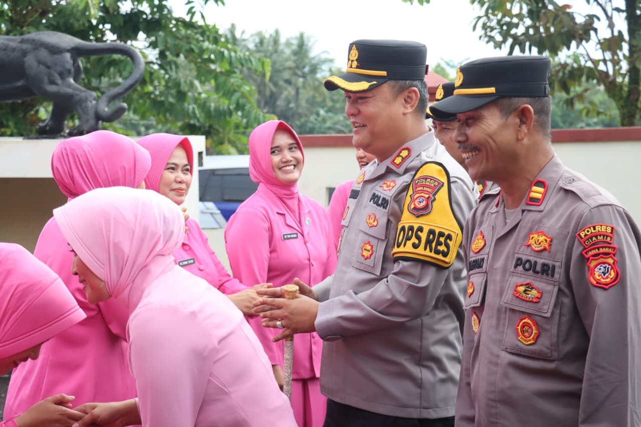 Kapolres Ciamis Tekankan Profesionalisme dan Pelayanan Masyarakat Saat Kunjungan Kerja ke Polsek Jajaran