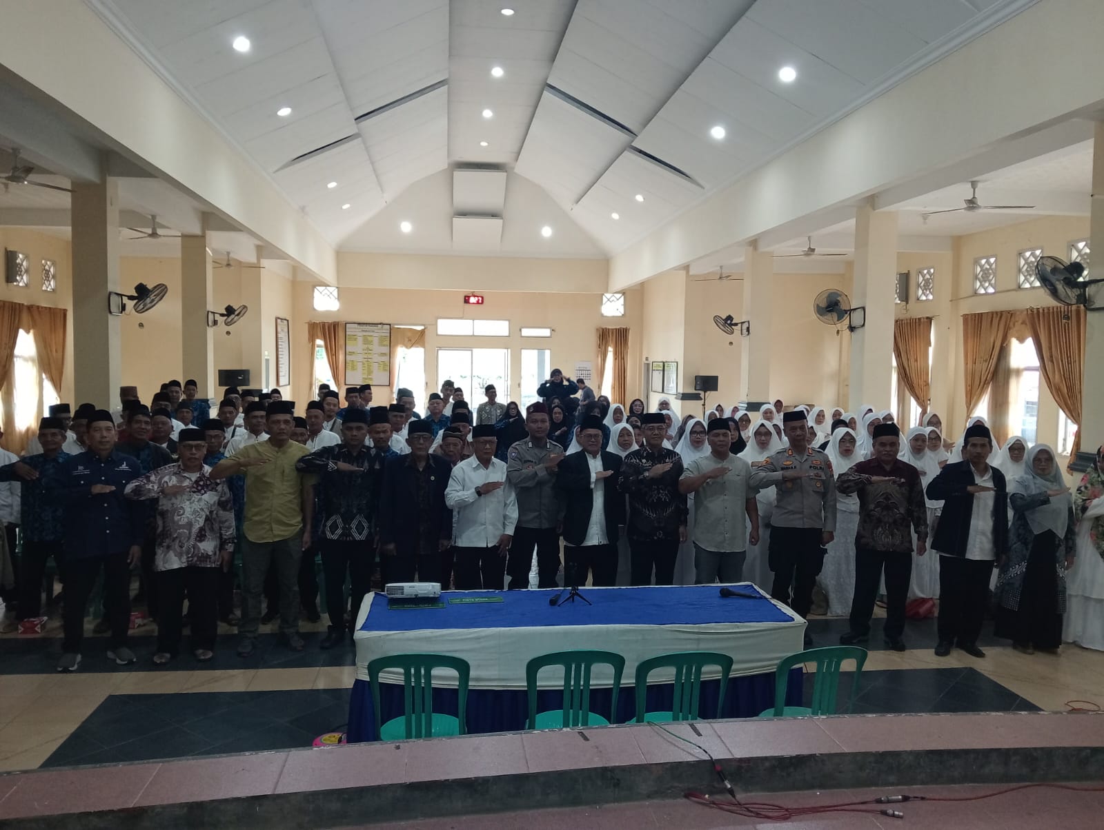 Sinergitas Polri-Pemerintah, Polsek Rancah Ikut Dampingi Pengawasan Bupati di Setiap Desa