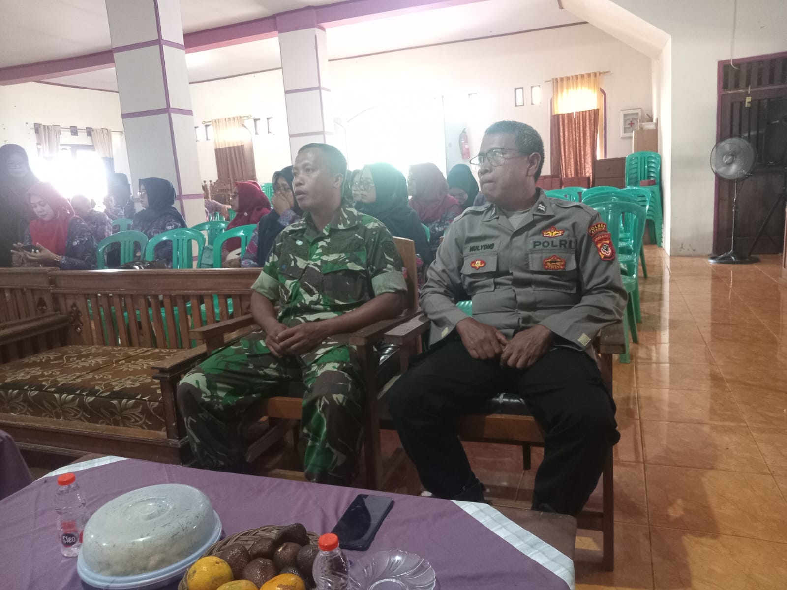 Polsek Cikoneng Sambangi Wisata Pinus Darmacaang, Perkuat Sinergi dan Jaga Keamanan Pengunjung