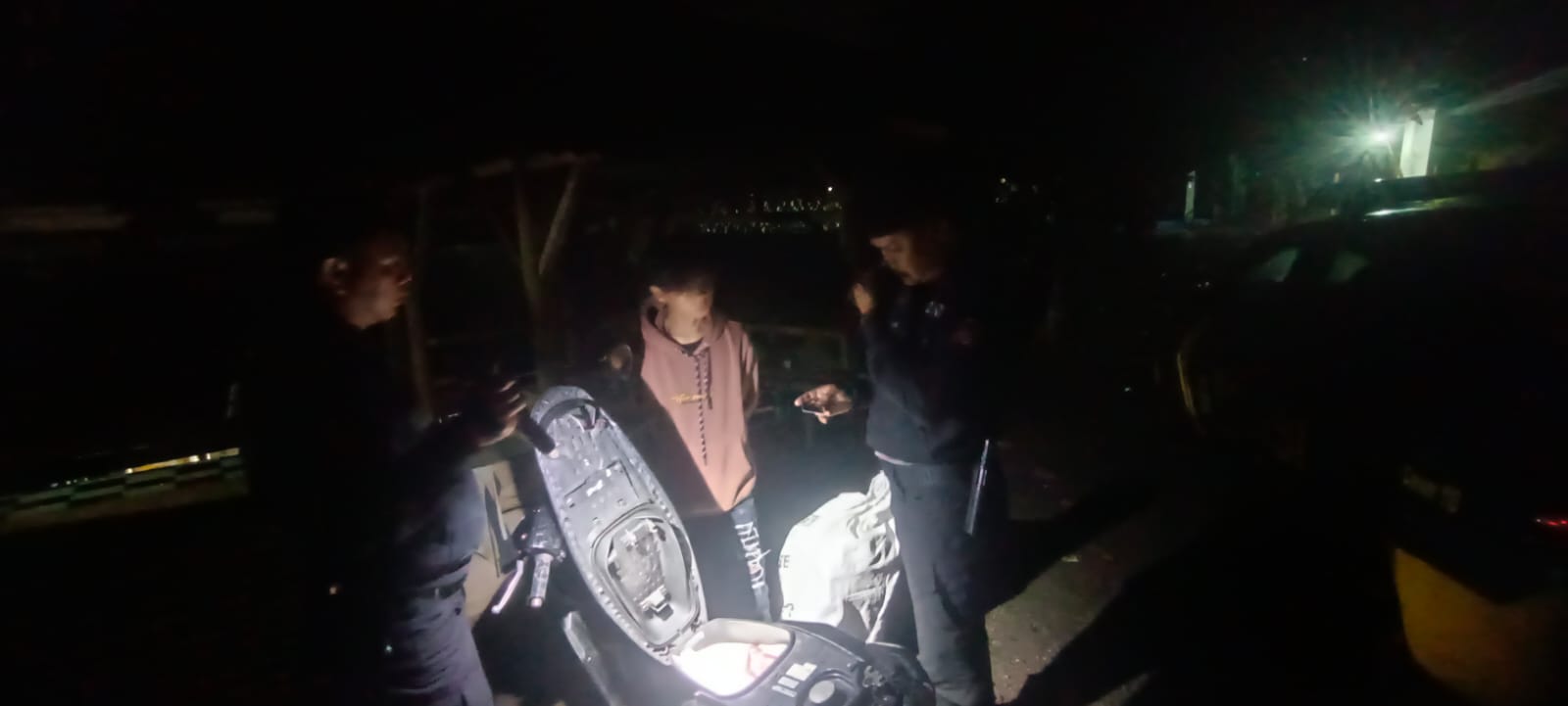 Jelang Ramadan, Satuan Samapta Polres Ciamis Patroli dan Amankan Miras Dari Tangan Warga