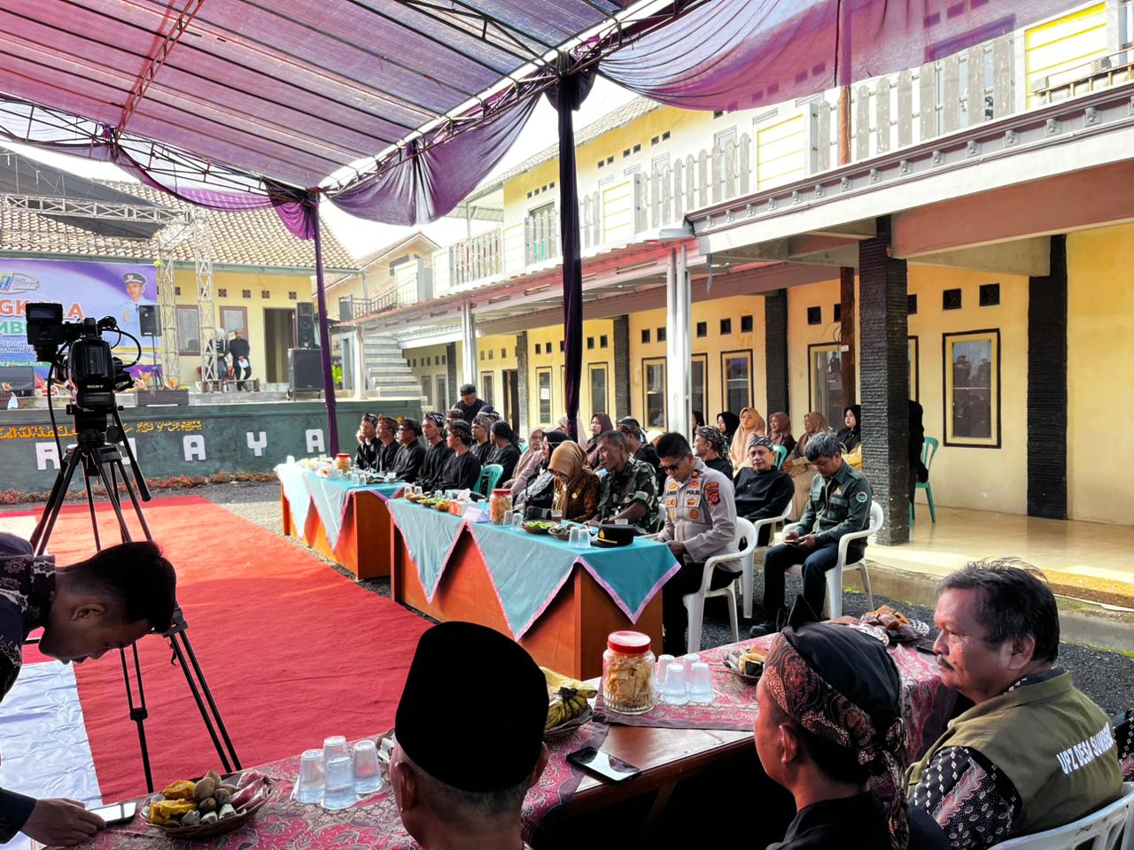 Polsek Cihaurbeuti Amankan Milangkala ke-47 Desa Sumberjaya, Wujudkan Perayaan Aman dan Kondusif