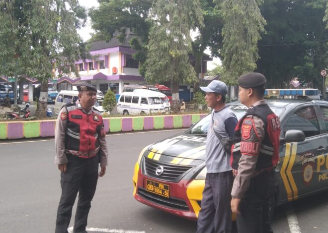 Cipkon Kamtibmas Ruang Publik, Samapta Polres Ciamis Patroli Turun ke Ruko Pasar Ciamis
