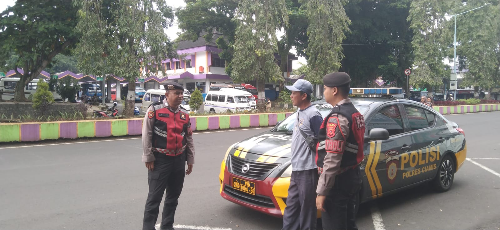 Cipkon Kamtibmas Ruang Publik, Samapta Polres Ciamis Patroli Turun ke Ruko Pasar Ciamis