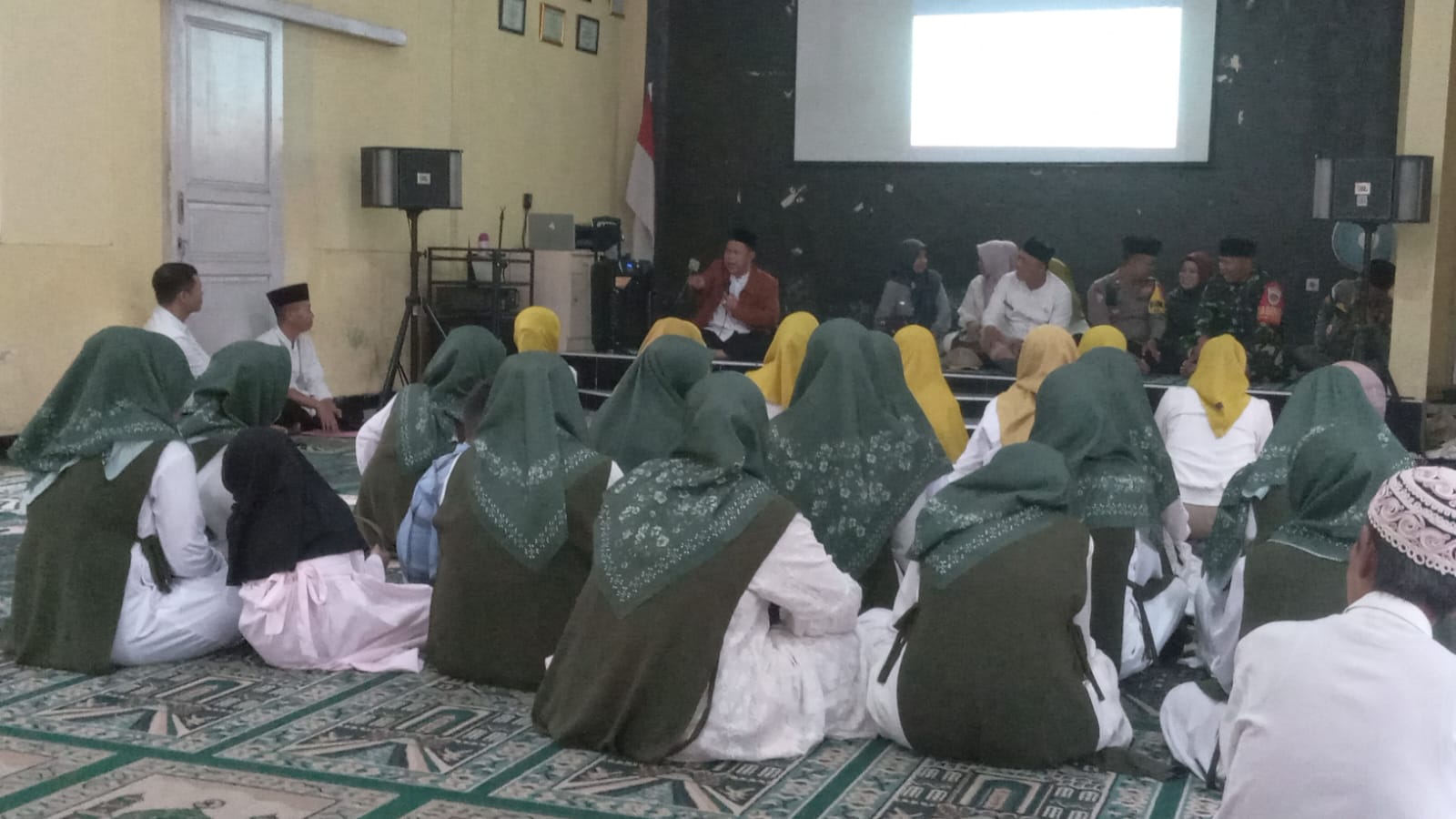 Kelurahan Cibadak Gelar BUKBER, Warga Arahkan Puasa dengan Kegiatan Positif