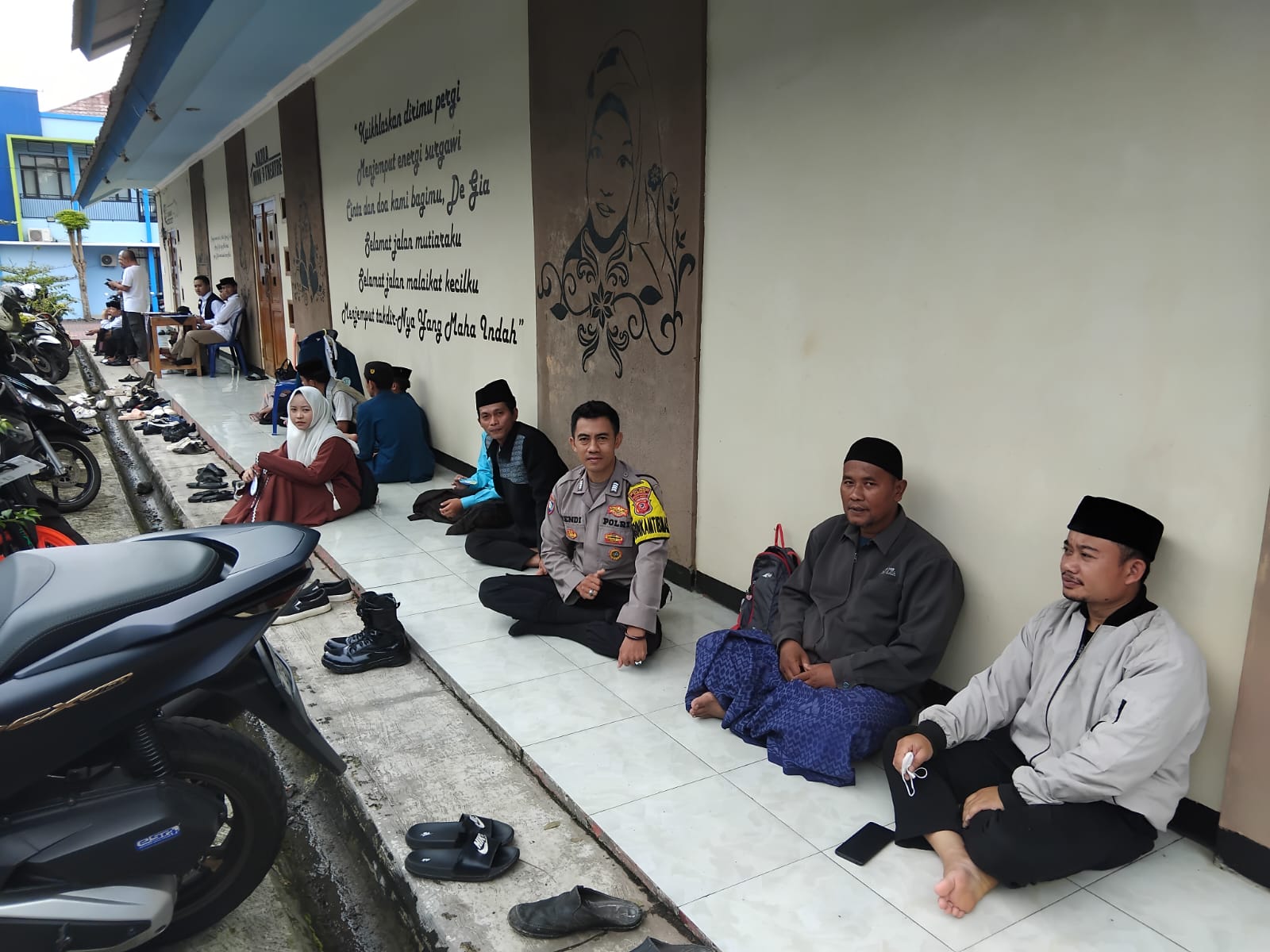 Polsek Cikoneng Beri Pendampingan Peserta Lomba MTQ Kapolres Ramadhan Festival