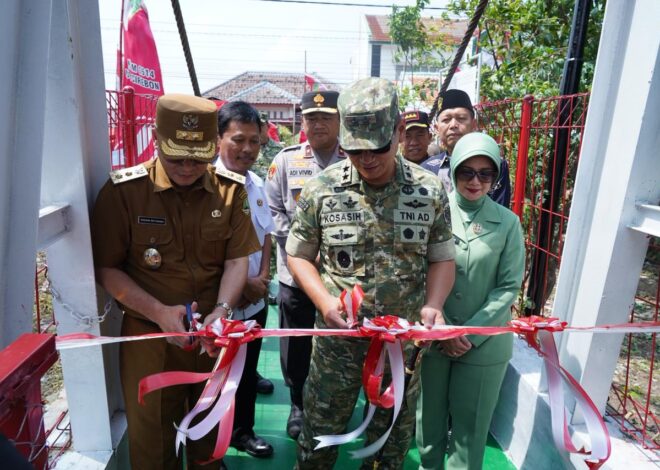 Pangdam III/Siliwangi Resmikan Jembatan Perintis Garuda III di Kota Cirebon